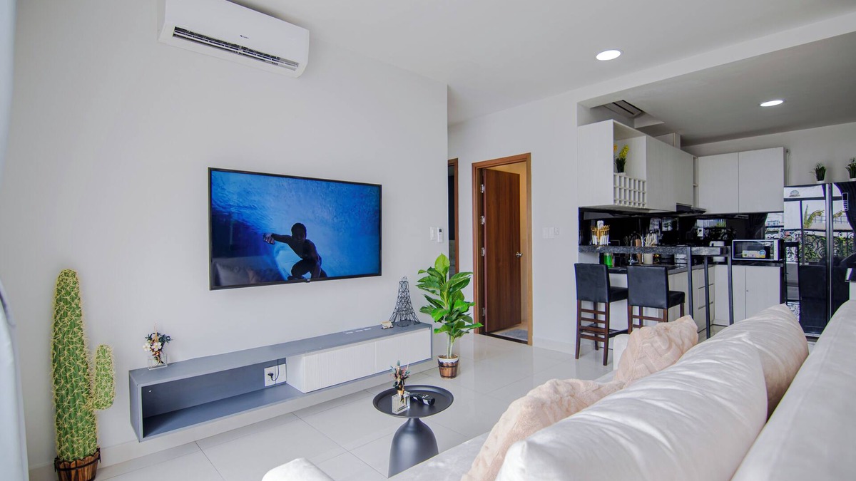 Bach Dang Riverside Apartment | White House/Luxury 3BR, District 4, Center city & modern style