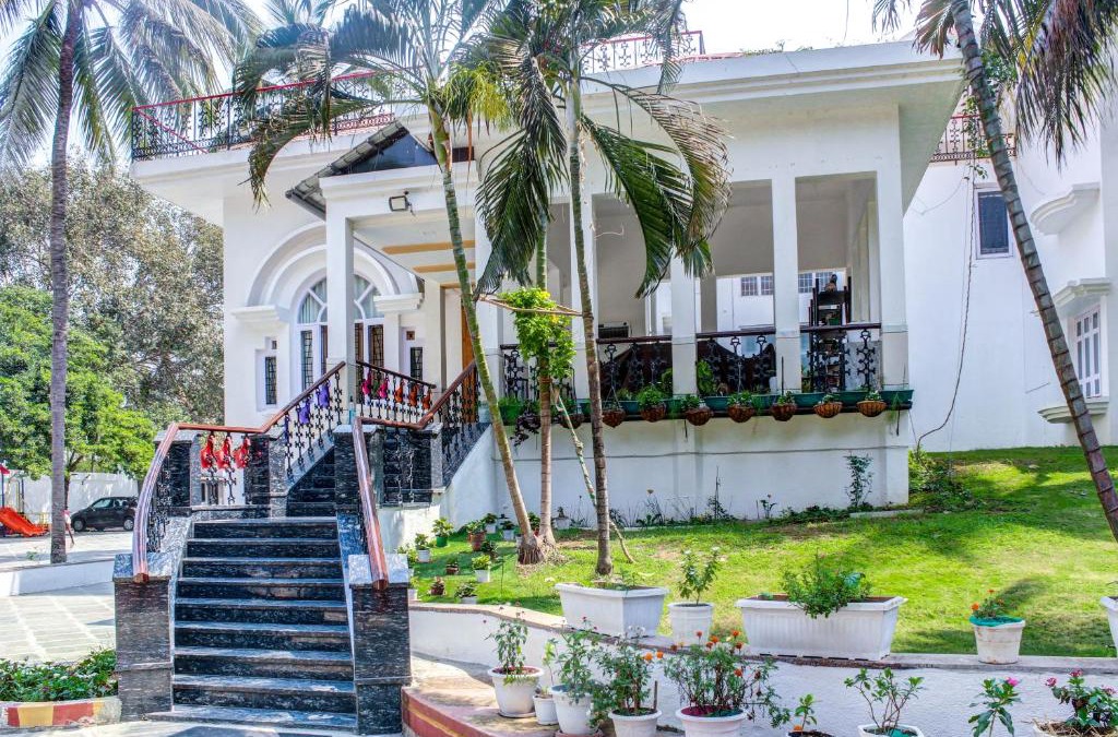 Daman Villa | White House 5BHK Villa