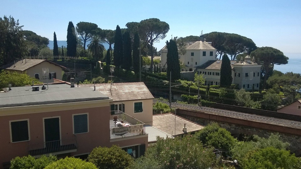Sant'Ilario Apartment | White House - The Riviera in the City - Sea, Sun and Culture
