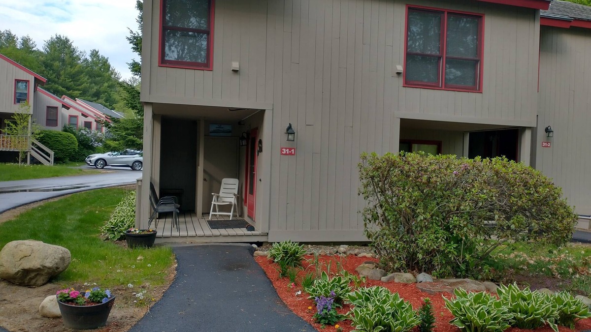 Lincoln House | White Mountains, NH Luxury Vacation Home located at Loon Mountain - Sleeps 8