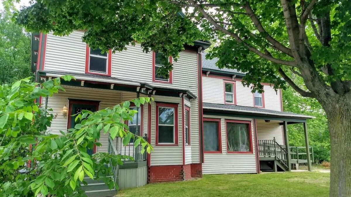 Gorham Apartment | White Mountains Riverfront Studio