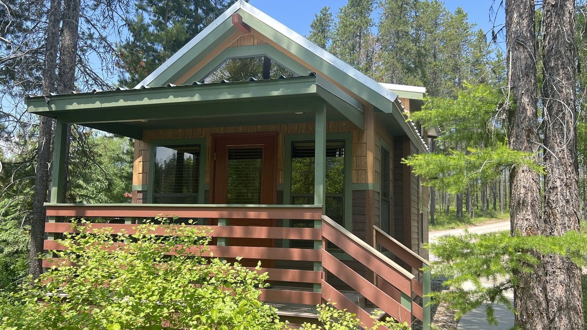 West Glacier Cabin | White Pine Cabin