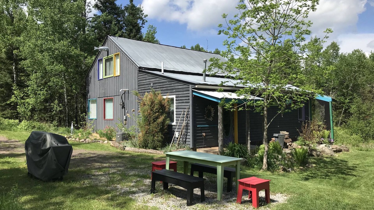 Palmers House | White Pine Retreat, Duluth North Shore Gem
