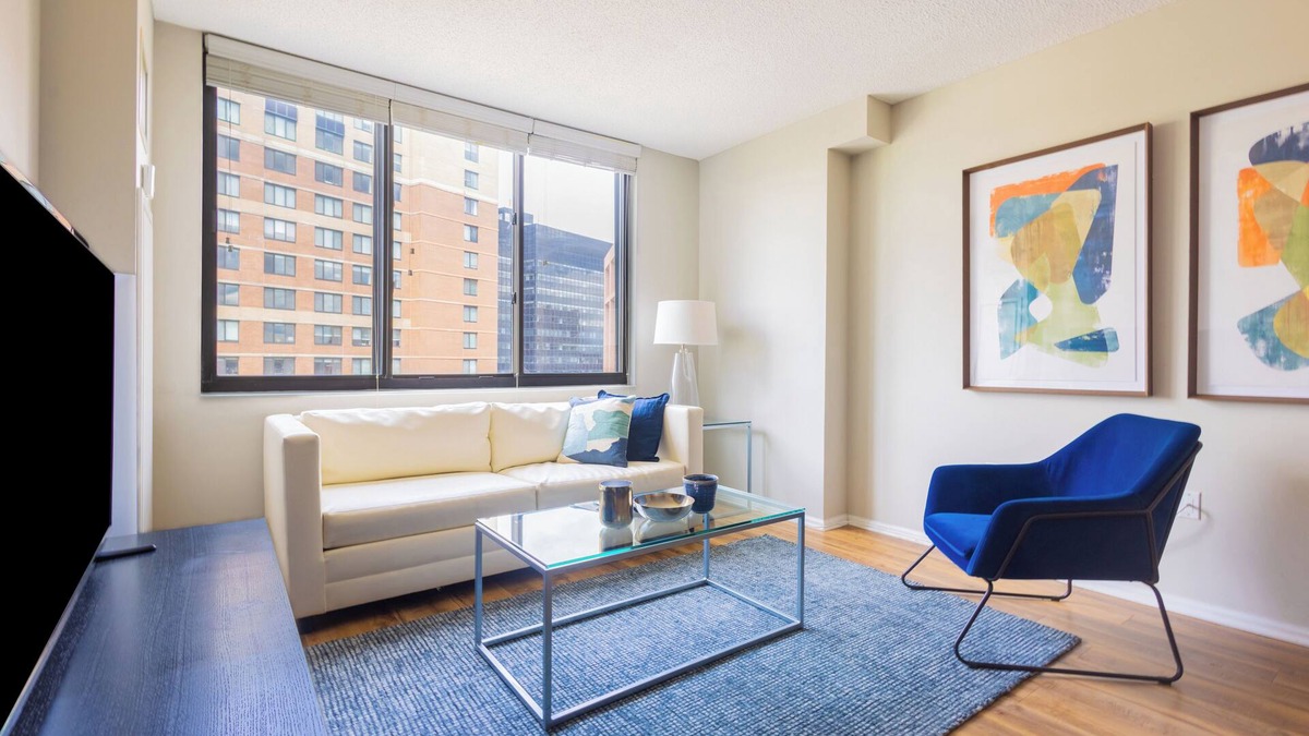 White Plains Apartment | White Plains Modern One Bedroom, Near Transit
