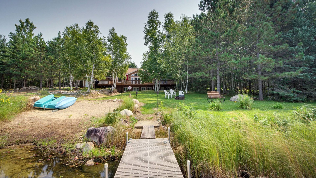 Bigfork House | White Swan Lake Home Near Hiking & Snowmobiling!