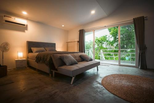 Koh Rong Villa | White Villa