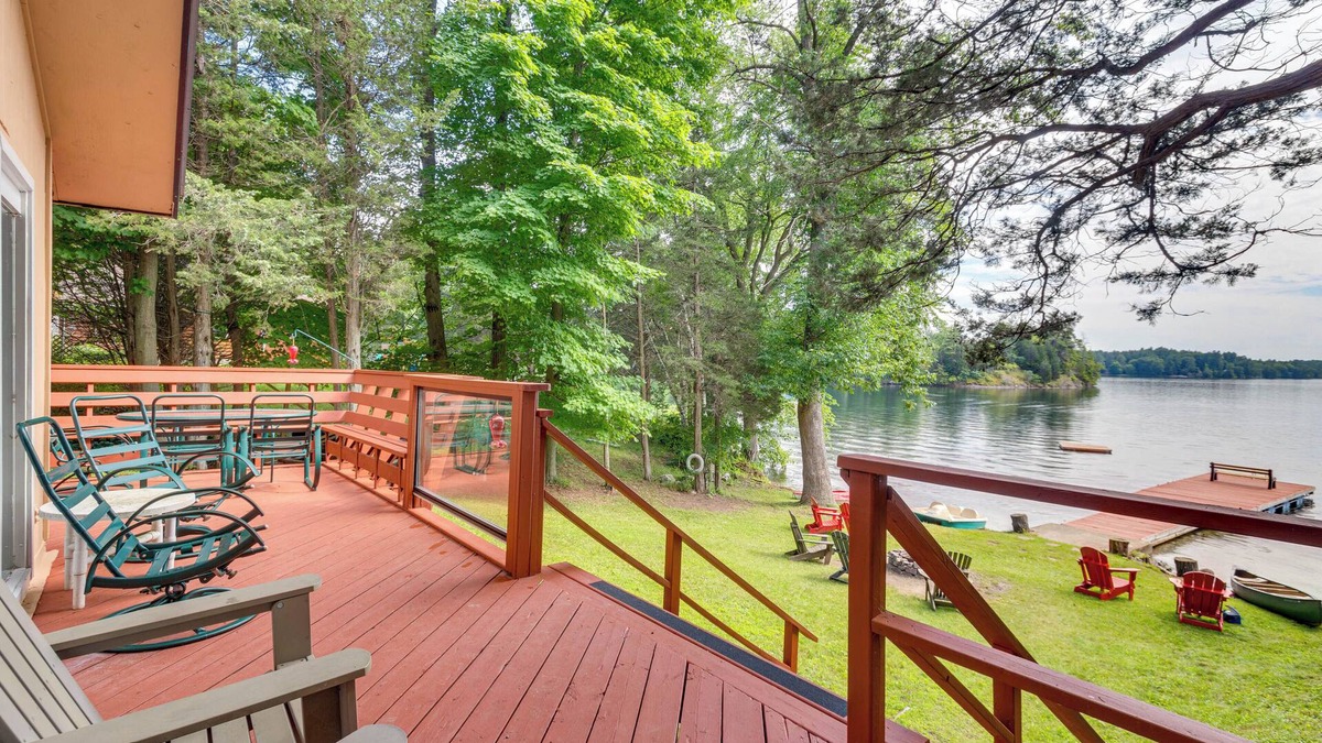 Jones Falls Cottage | Whitefish Lake: Waterfront Cottage w/Boat Dock!