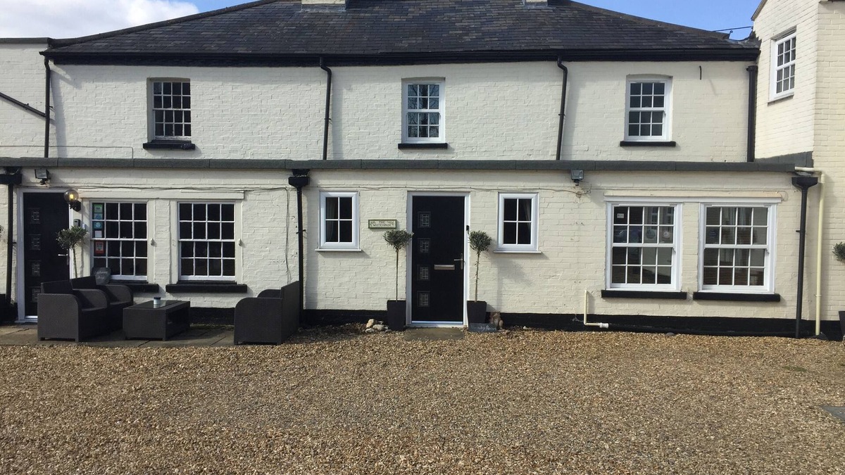St Neots House | Whitehouse Cottage - Great Paxton