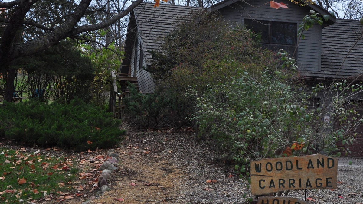 Coon Rapids House | Whiterock Conservancy - Woodland Carriage House