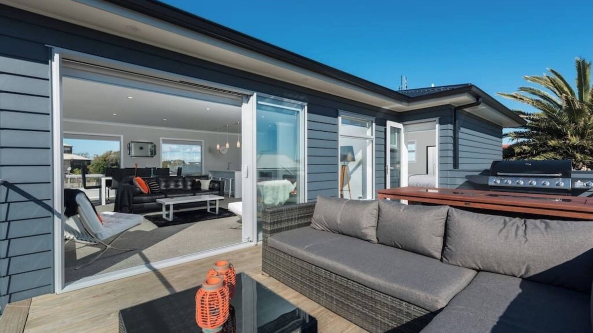 Papamoa Beach House | Whitesands Beach House