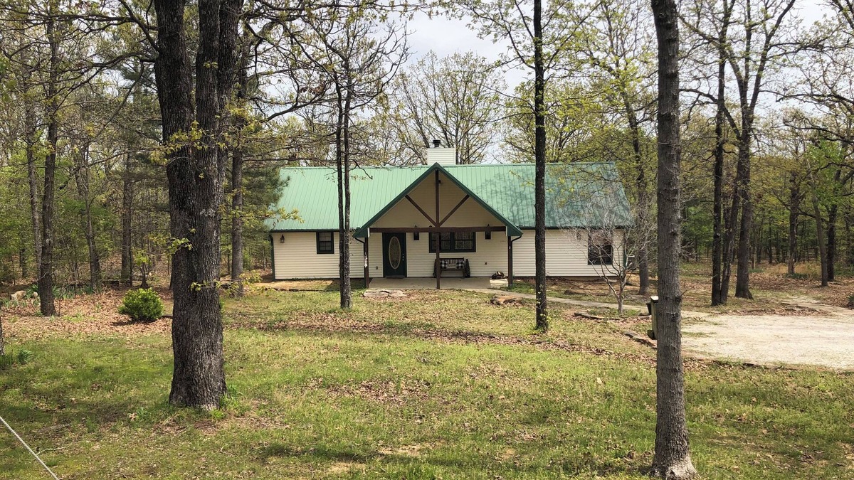 Vian House | Whitley and Cooper’s Sweet Retreat, Tenkiller Lake