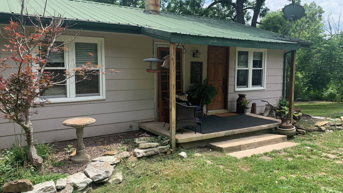Garrison Cottage | Whitley Woods Cottage, secluded on 80 acres, Chadwick MO
