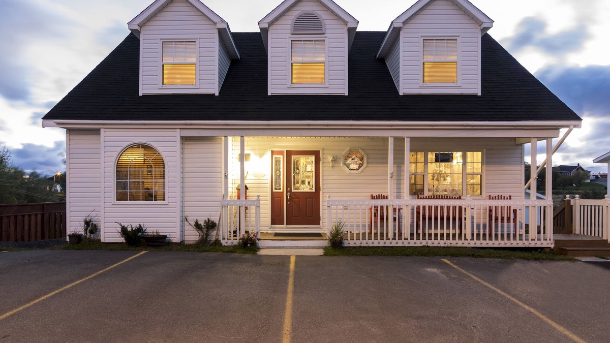 Twillingate Bed & Breakfast | Whitsha Inn B&B