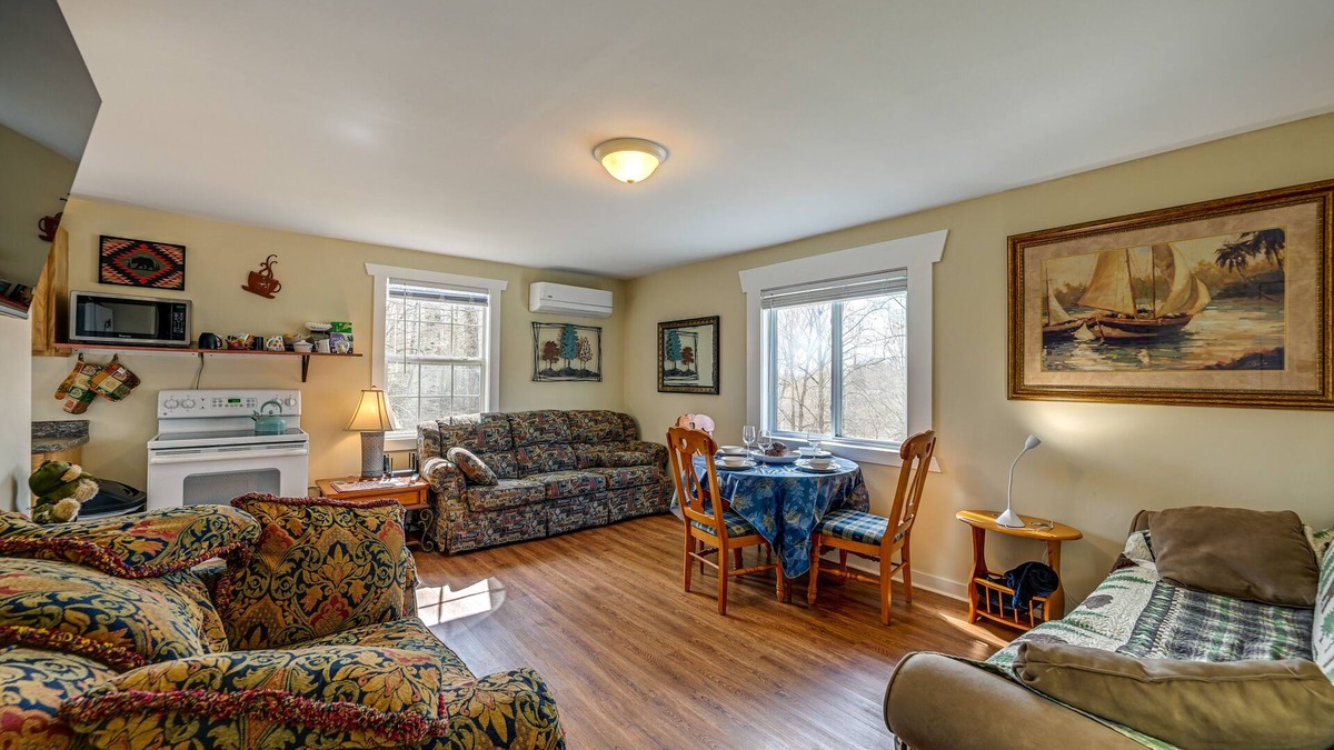 Qualla Cabin | Whittier Vacation Rental Cabin: Pets Welcome!