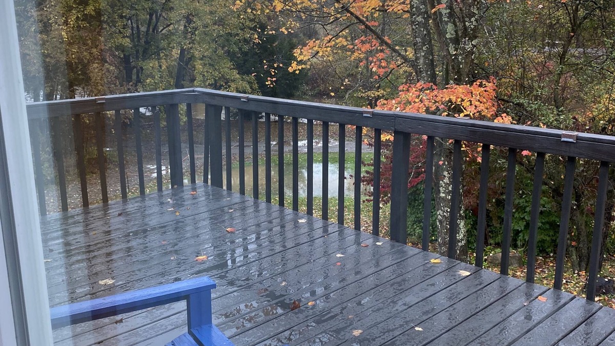 Cambridge Apartment | Who's ready to enjoy the river…”River retreat on the Battenkill