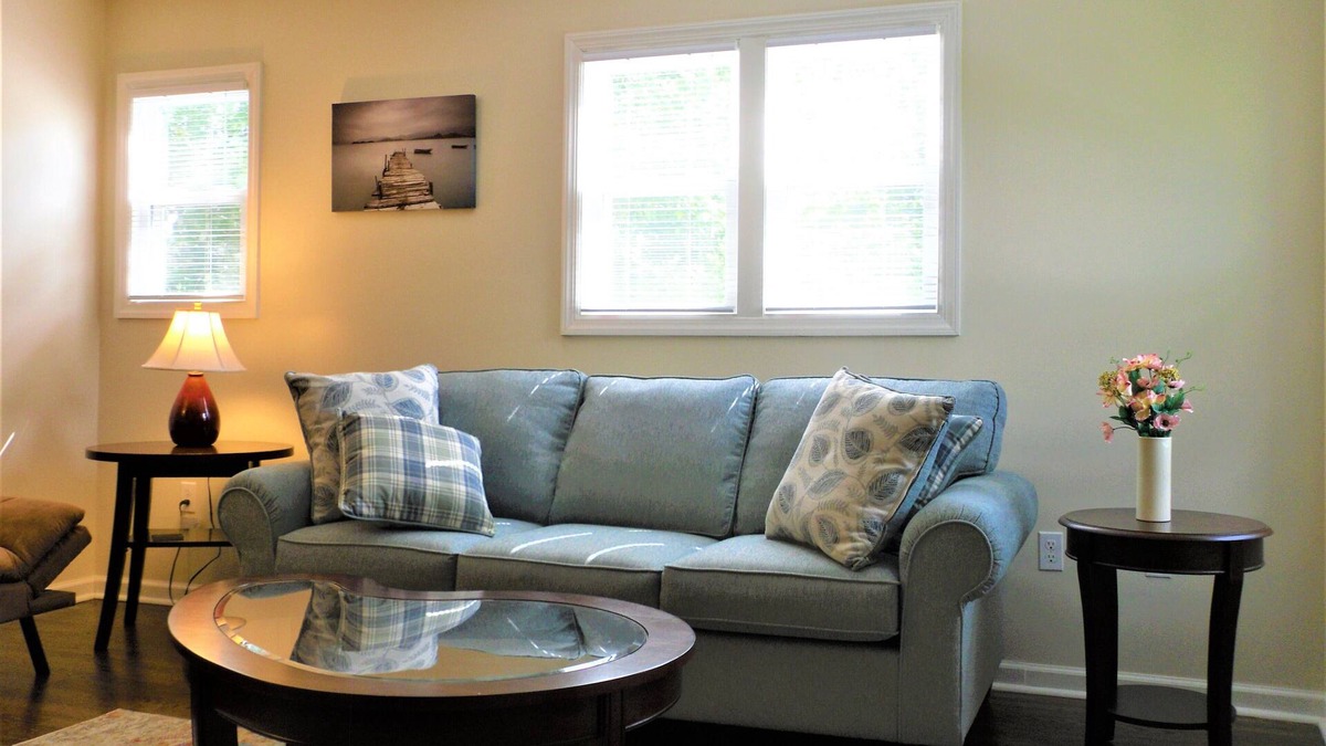 Bayville Apartment | Whole apartment on the pond