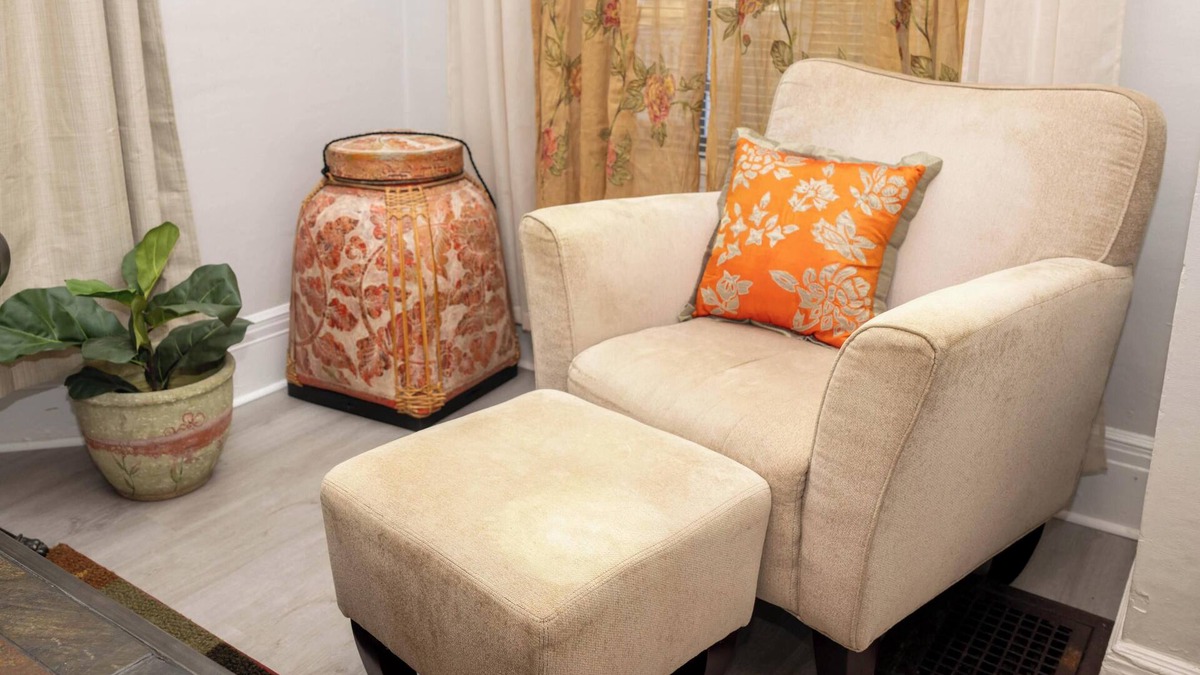 Rochester House | Whole House 5 min from Downtown 10-Beds sleep 14