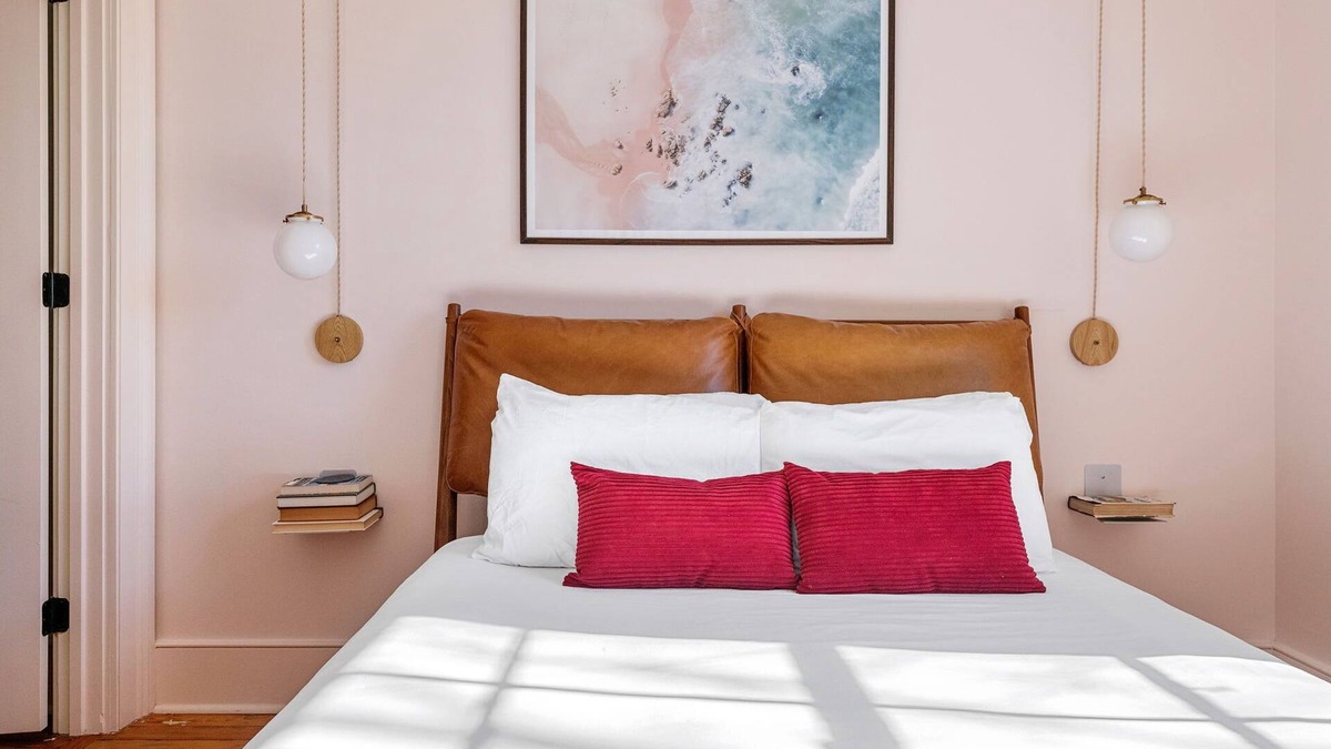 Cannonborough Elliotborough House | Whole House|Downtown|Sleeps 16
