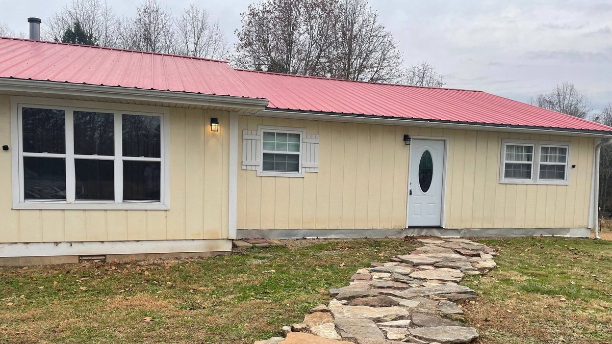 Bruno House | Whole House on 20 Acres near Buffalo River