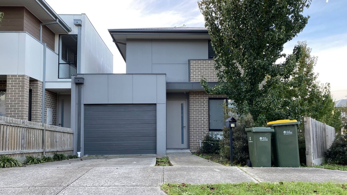 Mernda House | Whole House with 3 Queen Beds -Tranquil Modern House-Mernda-Vic 3754