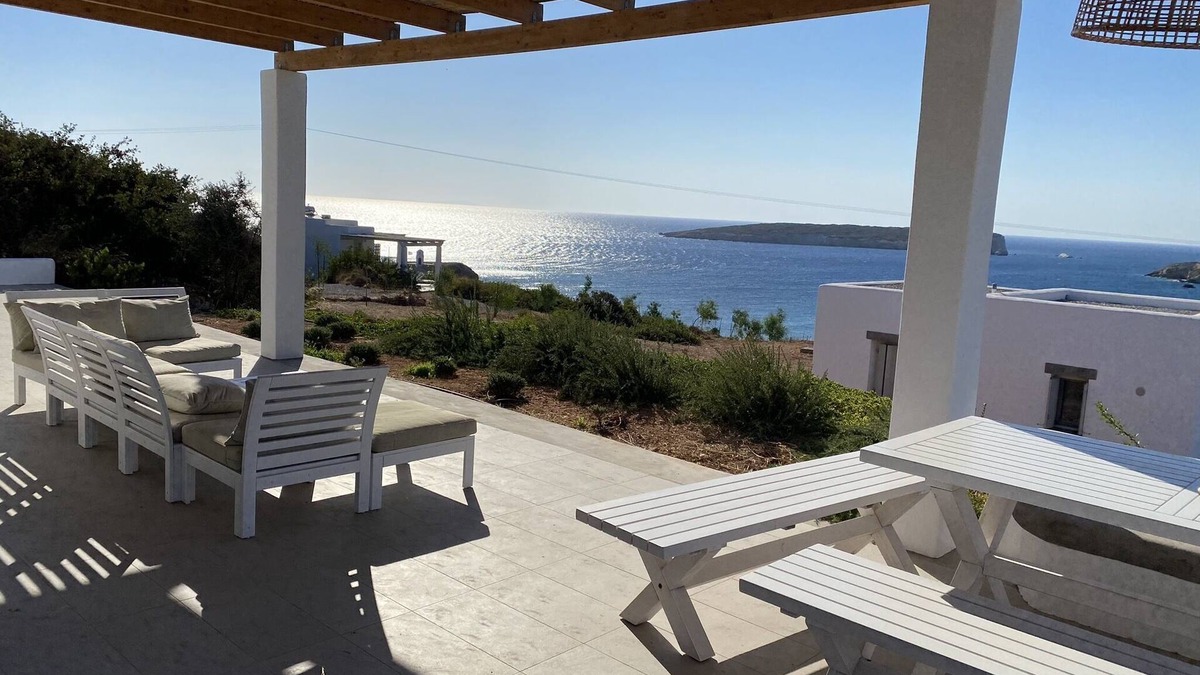 Lipsoi Villa | Whole villa on the splendid sea of TURKOMNIMA