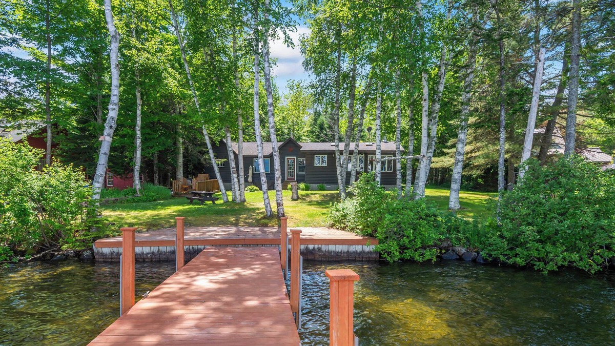 Oquossoc House | Whoville - Charming home on the western shore of Rangeley Lake