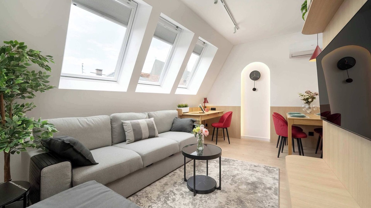 Wroclaw Old Town Apartment | Więzienna 21 | Wrocław | Climatic Apartment | Close to Market Square