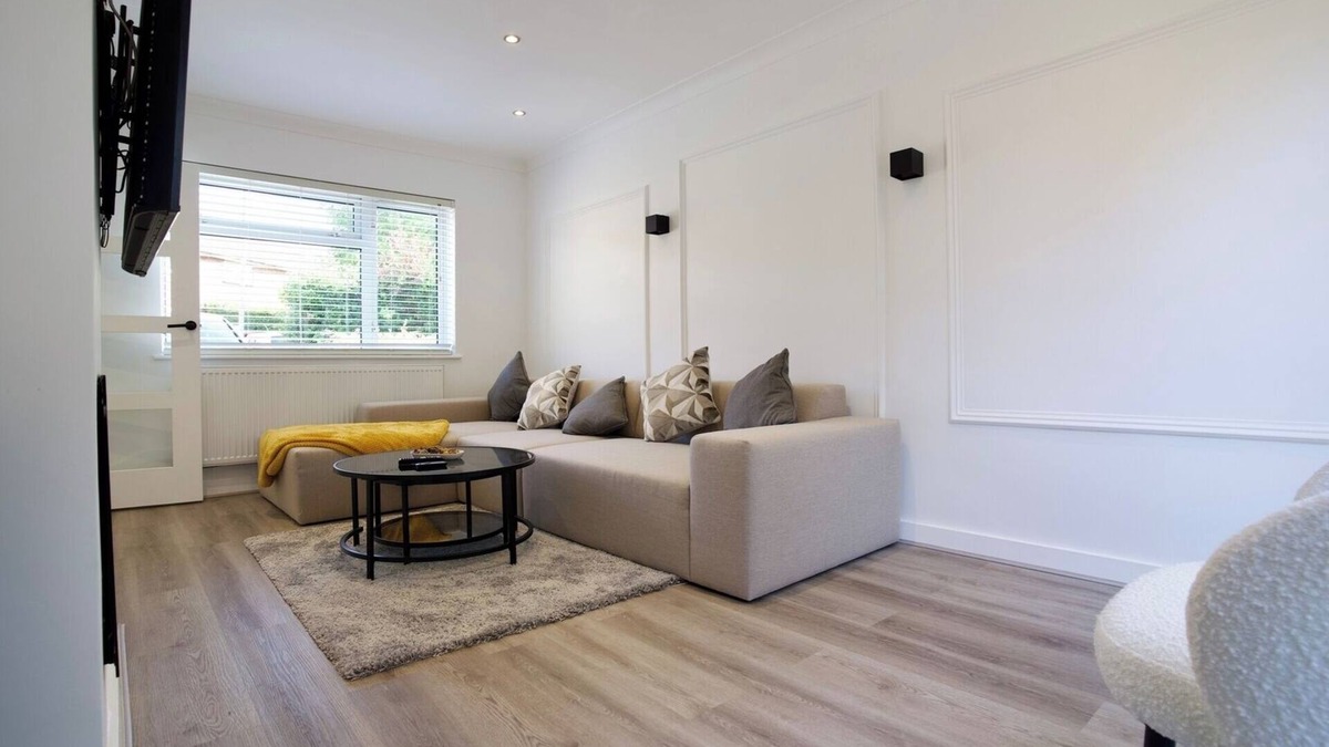 Wickford House | Wickford Escape: 3BD Stay near Southend