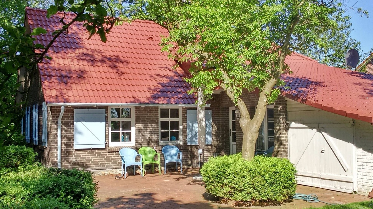 Hagermarsch House | Wide country . clear air . Far away from the hustle and bustle and noise . vacation in a country house