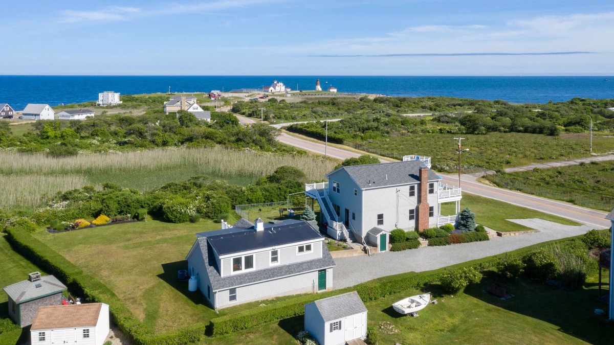 Point Judith House | Wide open ocean/lighthouse views, huge decks, bike or drive to nearby beaches.