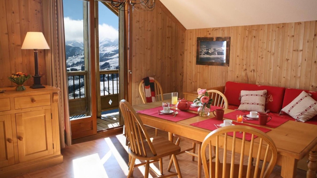 La Toussuire Apartment | Wifi, fitness, swimming pool, parking, ski locker, 30m², La Toussuire