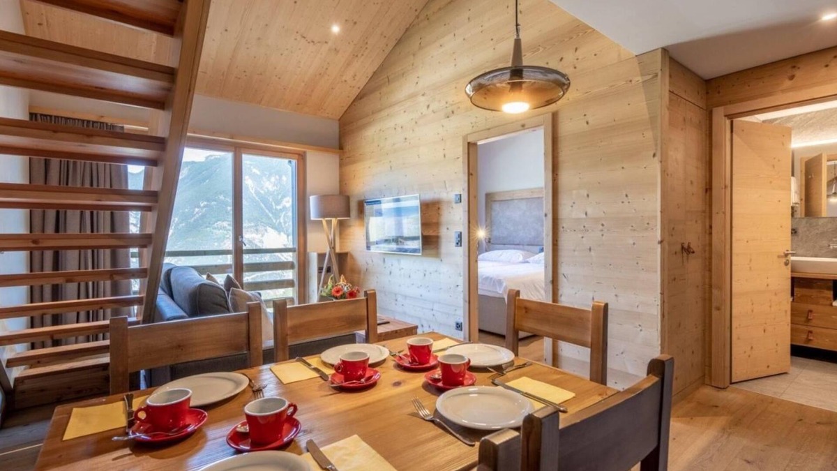 Vercorin Apartment | Wifi, ski-in/ski-out & foot of the slopes, sauna, hammam, tv, ski locker, 55m², Vercorin