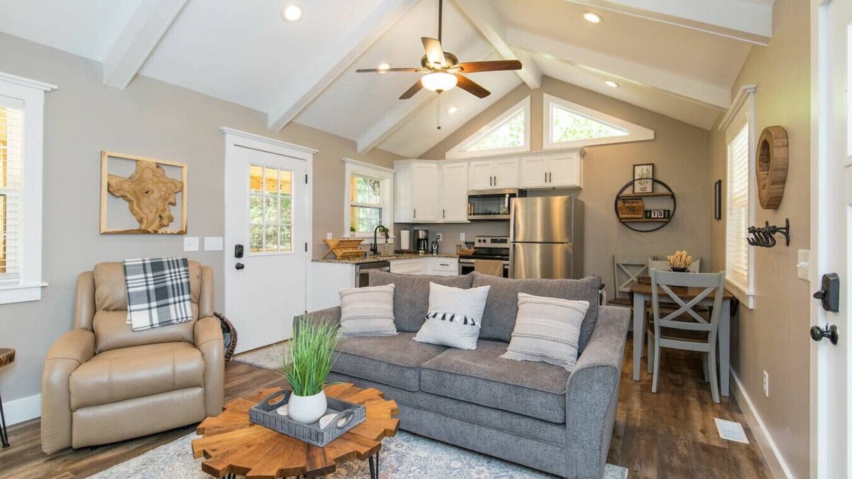 Rogers Apartment | WiFi & Waterfront - Soul Sister Red River Gorge KY