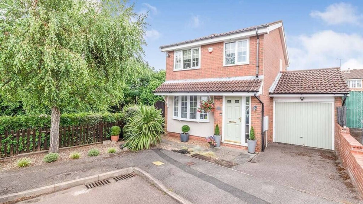 Cockernhoe House | Wigmore Lodge - FREE Parking & Airport & M1 & Contractor & Leisure