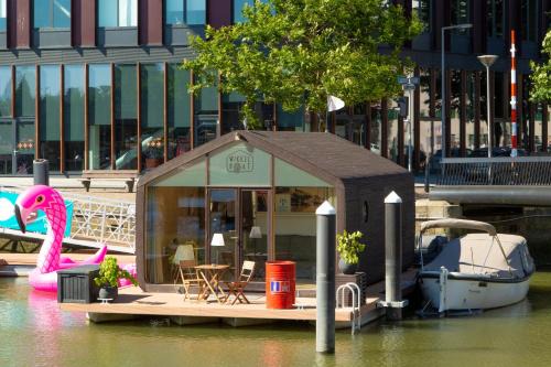 Stadsdriehoek Boat Rental | Wikkelboats at Wijnhaven
