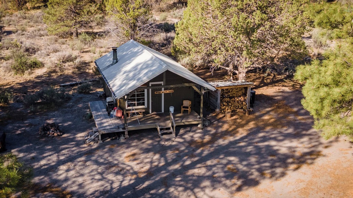 Dairy Cabin | Wild Billy Lake Entire Property 2 cabins 1100 acre
