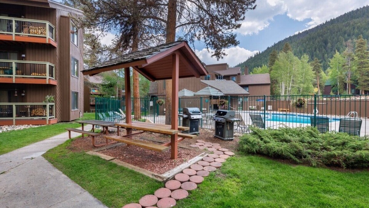 Keystone Resort | Wild Irishman 2 bed 2 bath Sleeps 9 WIBH