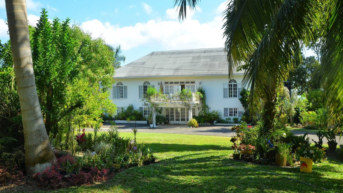 Montego Bay Villa | Wild Orchid 5 BR 5.5 Bth staff Private Paradise Spring Gardens Montego Bay