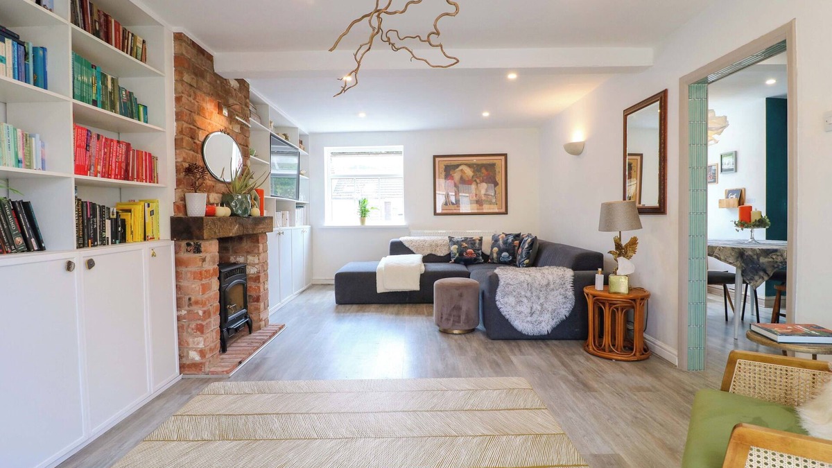 Quorndon House | WILD PEACE COTTAGE, pet friendly, character holiday cottage in Quorn