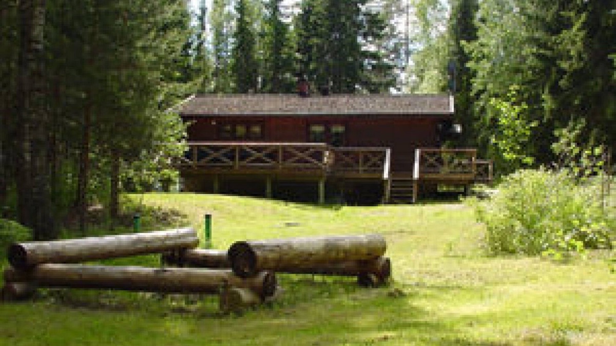 Varmland County House | Wilderness and fishing holiday by the lake with boat & sauna in beautiful Värmland