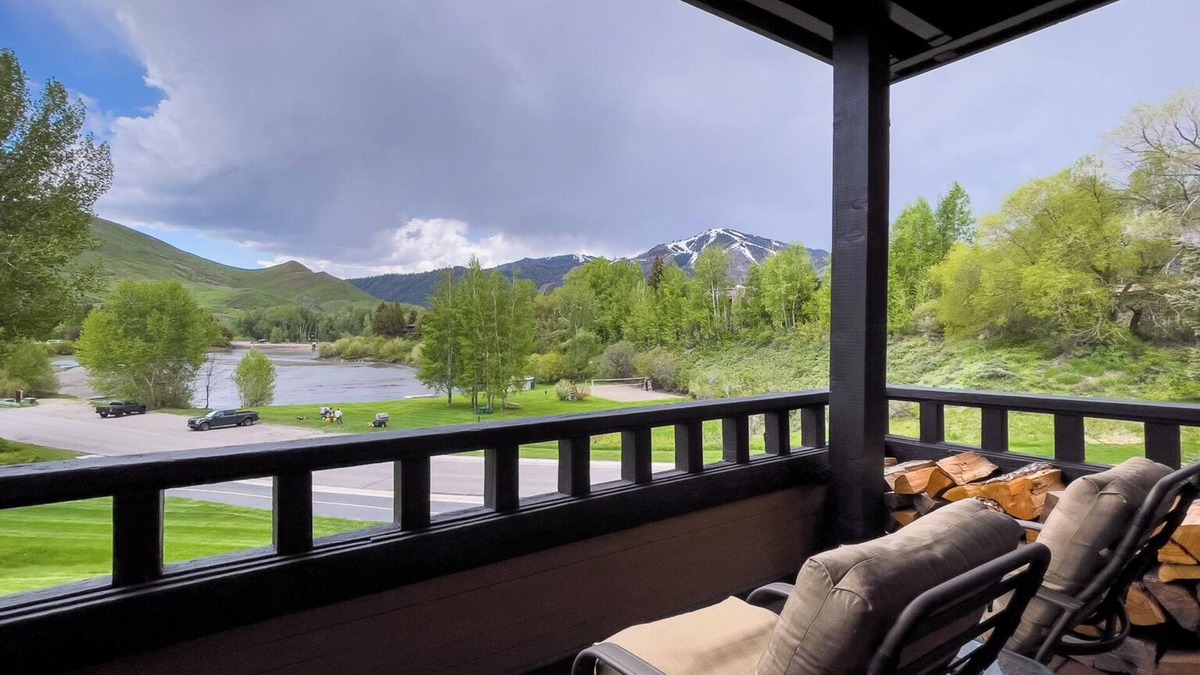 Elkhorn Condo | Wildflower Retreat with Resort Access | Pool, Golf, and More!