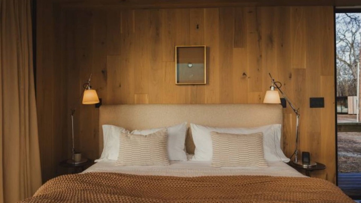 West Tawakoni Cabin | Wilding Hotels Tawakoni Gathering Suite