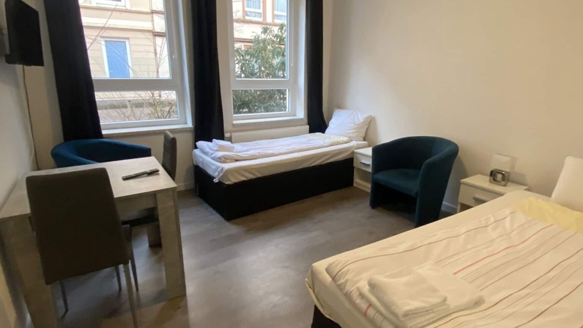 Neumuenster House | Wilhelmstraße 19 W2 - 2 bedrooms with parking space