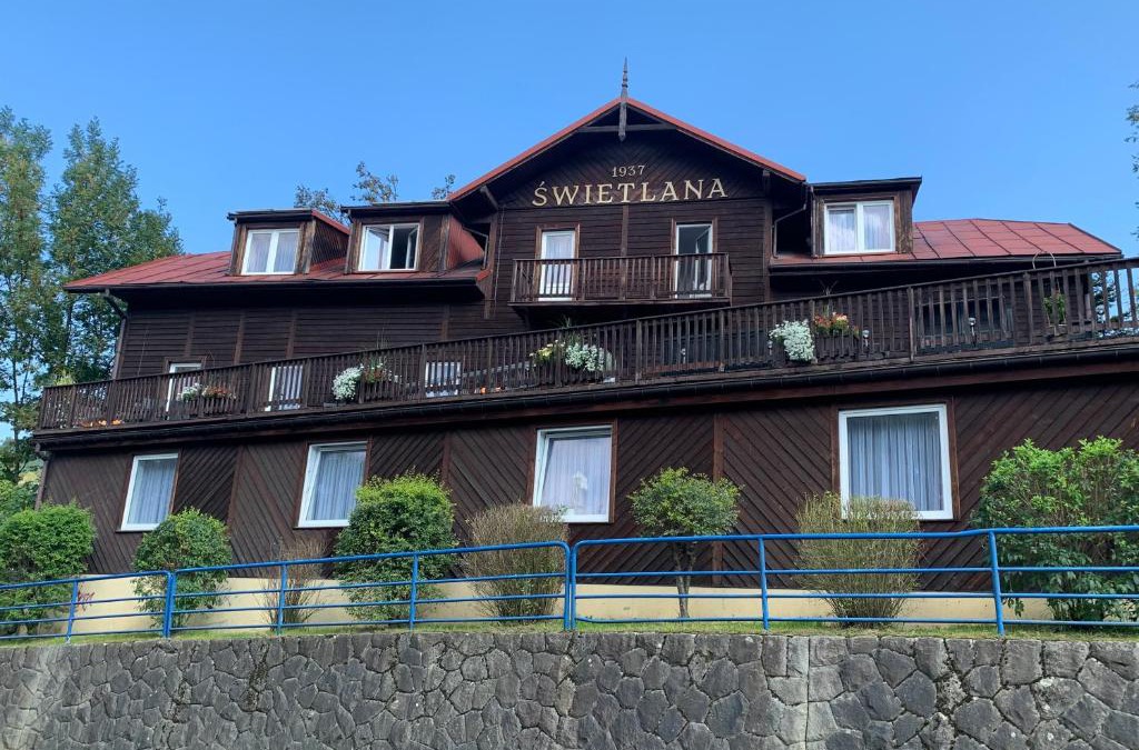 Piwniczna-Zdroj House | Willa Świetlana