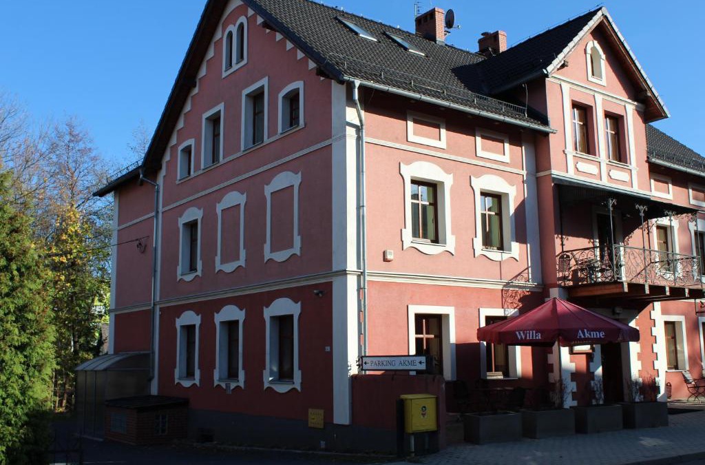 Stronie Slaskie Bed & Breakfast | Willa Akme