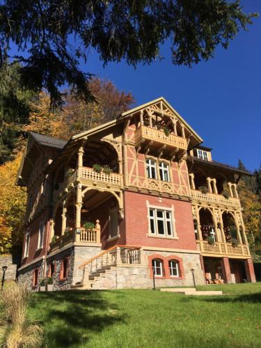 Miedzygorze Villa | Willa Trebla