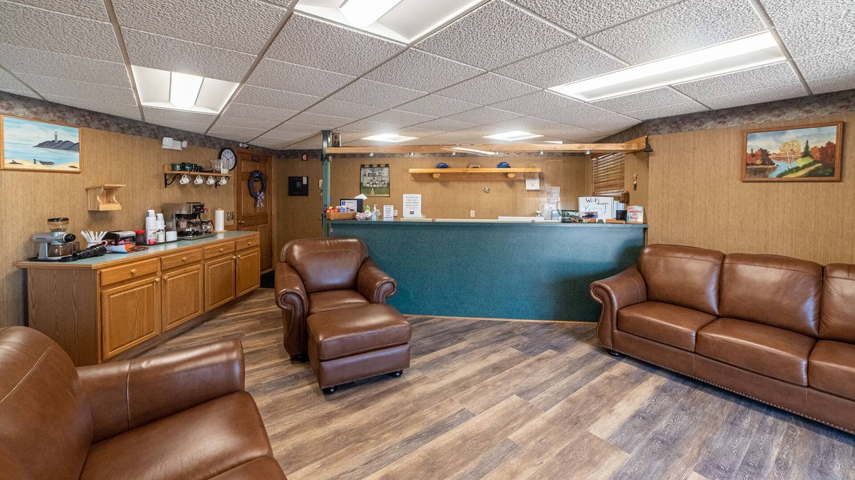 Brimley Hotel | Willabees Motel