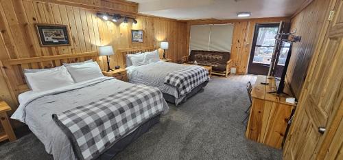 Duluth Hotel | Willard Munger Inn