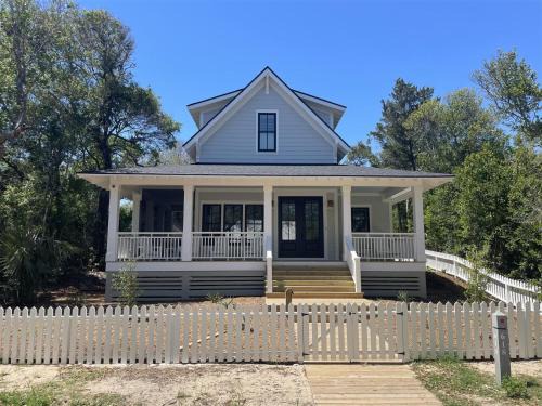 Cape Fear Station House | Willet on Kinnakeet
