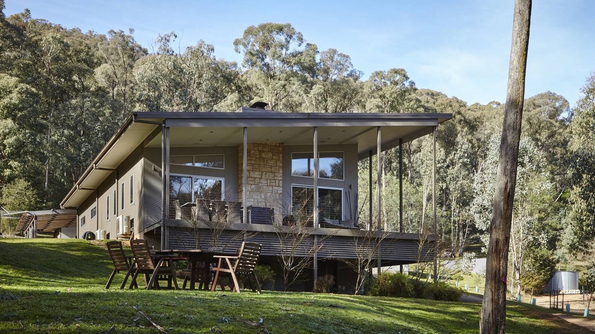 Bright House | Willie Wagtails - Luxury Accommodation Bright
